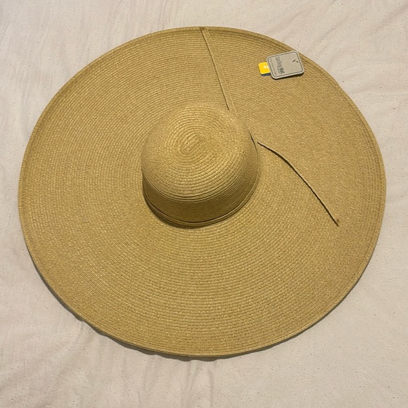 NWT San Diego oversized hat - Picture 2 of 8